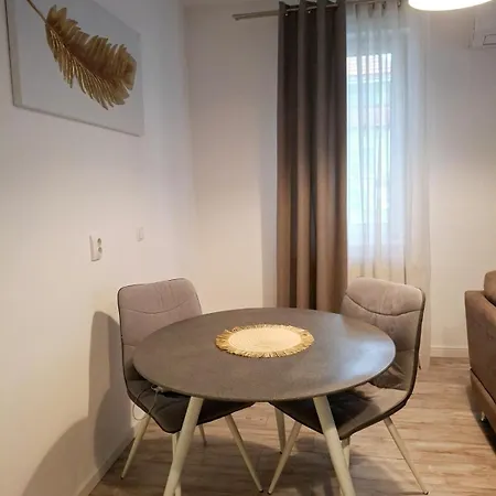 Yamaluxe - Modern & Cozy Appartement