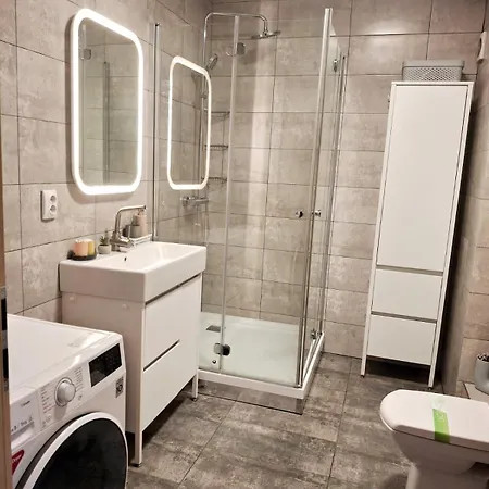 Lägenhet Yamaluxe - Modern & Cozy