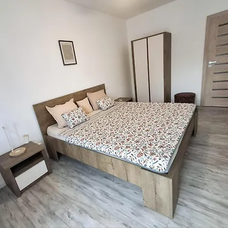 Yamaluxe - Modern & Cozy شقة كلوج-نابوكا