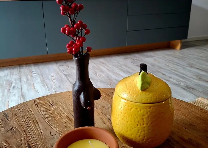 Yamaluxe - Modern & Cozy Apartament