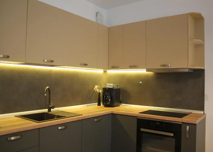 Yamaluxe - Modern & Cozy