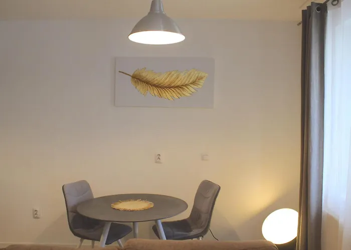 Yamaluxe - Modern & Cozy