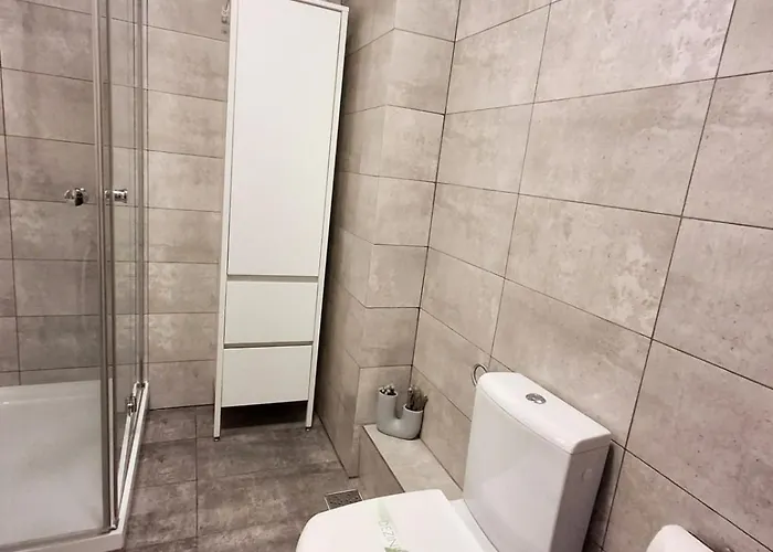 Yamaluxe - Modern & Cozy Κλουζ-Ναπόκα